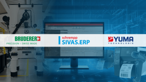 Monitor mit dem ERP System SIVAS.ERP. Im Hintergrund Maschinen von Bruderer und Handscanner von YUMA.